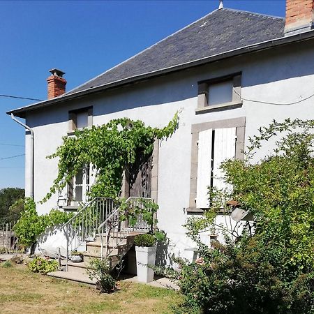 Chambre D'Hote Equestre Au Petit Bonheur Chateldon Eksteriør billede
