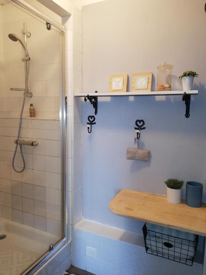 Chambre D'Hote Equestre Au Petit Bonheur Chateldon Eksteriør billede